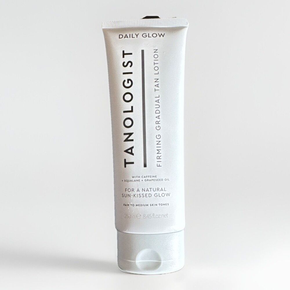 Tanologist Firming Gradual Tan Lotion Fair to Medium 250 ml / 8.45 fl oz